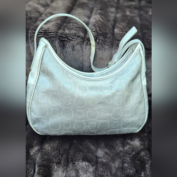 Salvatore ferragamo silver shoulder/handbag. - Picture 3 of 17